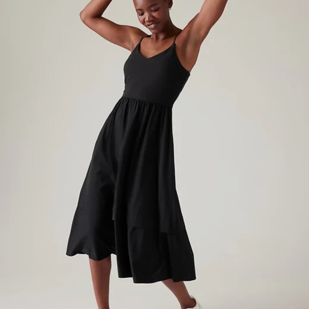 Athleta Black Women’s Elation V-Neck Hybrid Dress